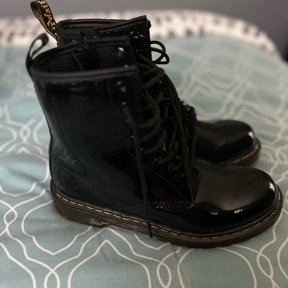 Dr Martens 1460 WOMEN'S PATENT LEATHER LACE UP BOOTS size 5